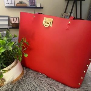 I am selling Michael Kors 35F1GNCT3T Handbags- flame